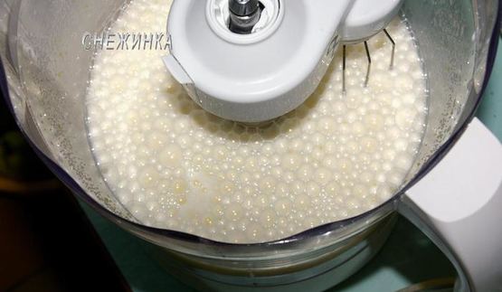 маффины с черникой и миндалем