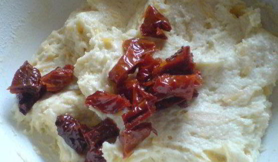 маффины с сыром и вялеными помидорами