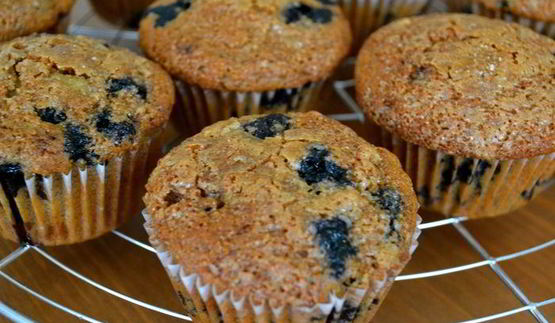 маффины здоровье с цельнозерновой мукой и черникой