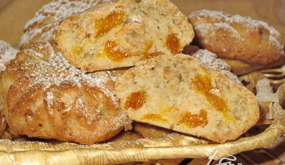 постные яблочные маффины с курагой