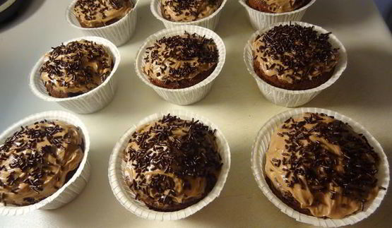 шоколадные маффины паучки