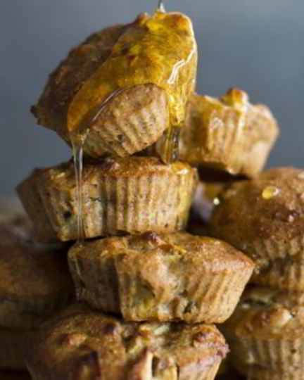 Рецепт яблочных маффинов на меду и простокваше