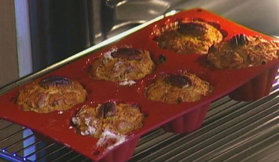 яблочные маффины с орехами пекан