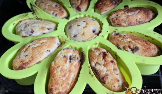 манник с лесной клубникой