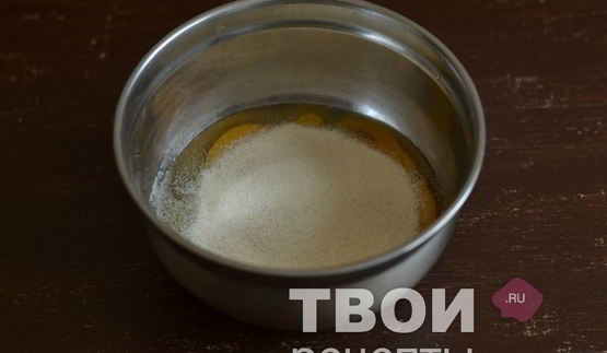 манник с яблоками