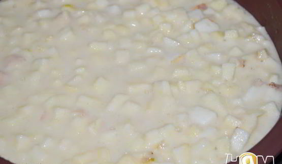 манник с яблоком