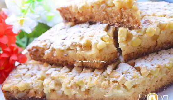 манник с яблоком