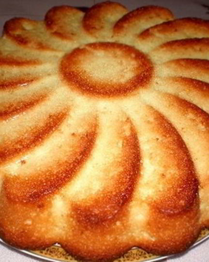 Рецепт нежного манника на кефире по-домашнему