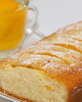 Постный кекс-манник с кокосом и персиками