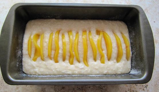 постный кекс-манник с кокосом и персиками