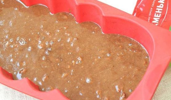 постный шоколадный манник с изюмом