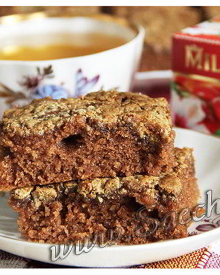 Рецепт шоколадного манника на кефире с халвой