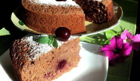 шоколадный манник с вишней