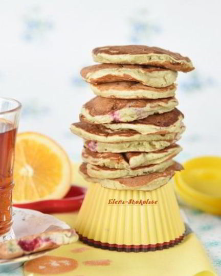 Рецепт апельсиновых оладий с клюквой