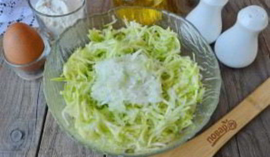 быстрые оладьи из кабачков