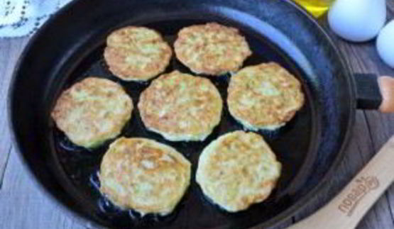быстрые оладьи из кабачков