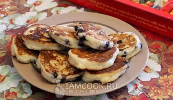 оладьи без яиц с ягодами