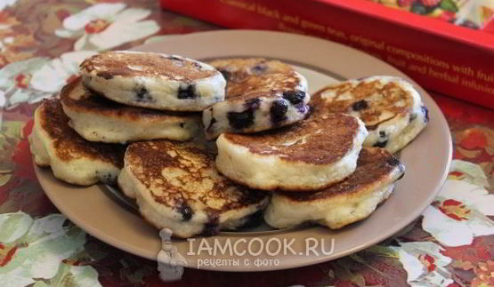 оладьи без яиц с ягодами