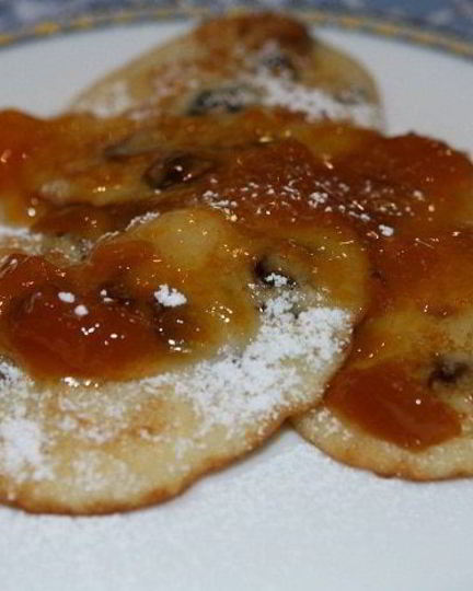 Рецепт оладий из манки с изюмом