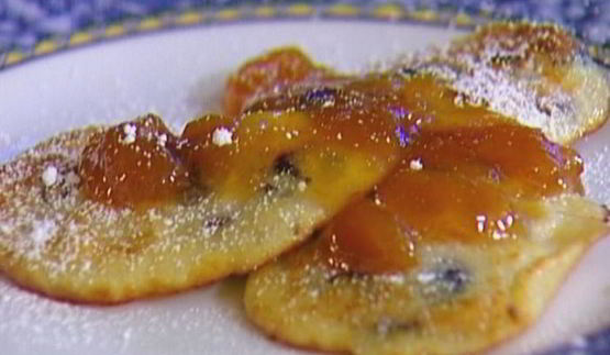 оладьи из манки с изюмом