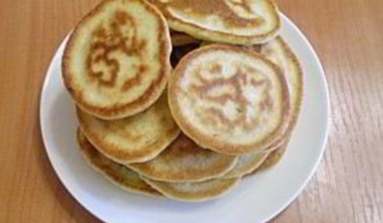 оладьи на кефире и дрожжах