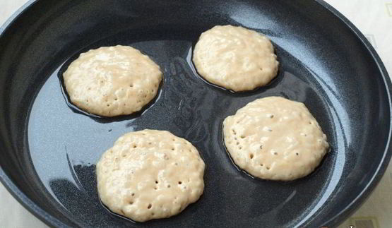 оладьи с грушами и бананом