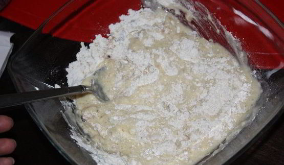 оладьи с яблоками, финиками и орешками