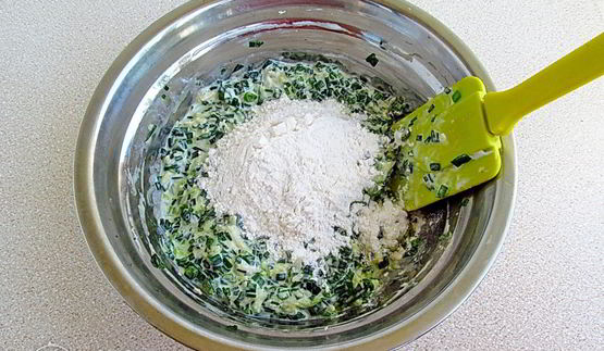 оладьи с зеленым луком