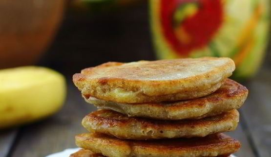 постные банановые оладьи