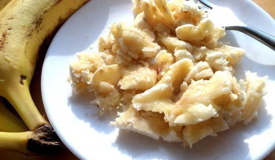 постные оладушки с финиками и бананами