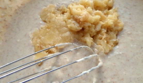 постные оладушки с финиками и бананами