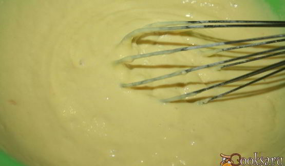 солнечные оладьи на питьевом йогурте с кусочками фруктов