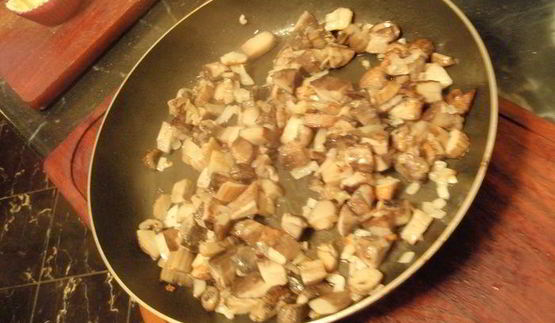 открытые слойки с подосиновиками