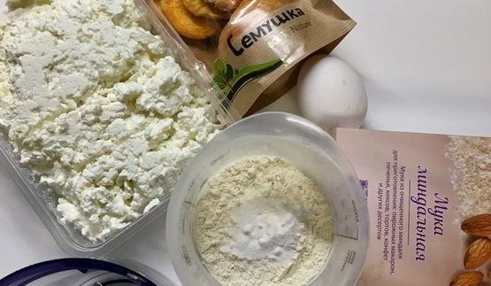 дважды малиновое печенье с персиком