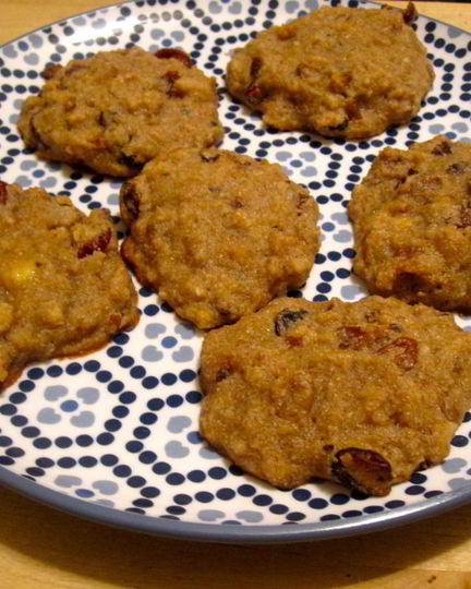 Рецепт хлебного печенья с клюквой