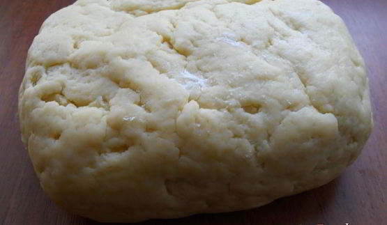 простое печенье из быстрого слоеного теста на сметане