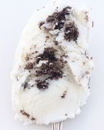Сливочное мороженое с шоколадным печеньем Oreo