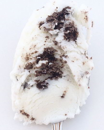 Рецепт сливочного мороженого с шоколадным печеньем oreo