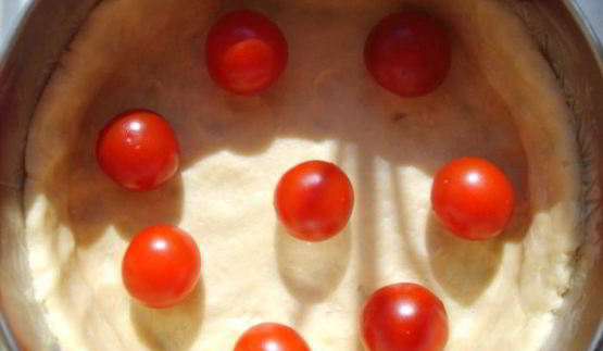 киш с кабачками и маслинами