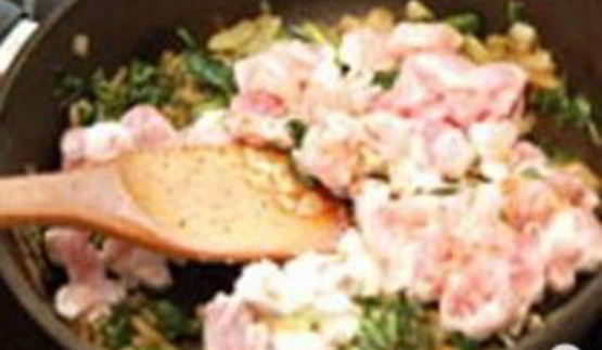 киш с курицей и шпинатом