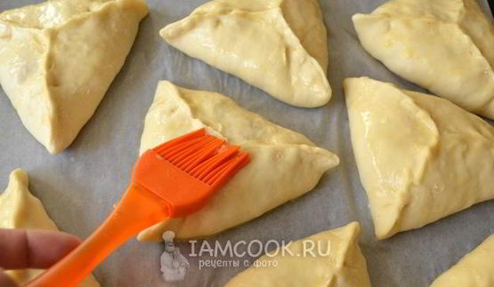 курники с курицей и картошкой на дрожжевом тесте