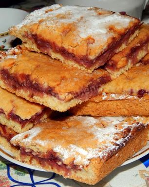 Песочный пирог с повидлом