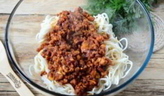 пирог из спагетти болоньезе