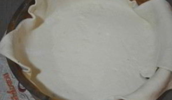 пирог мясной из слоеного теста