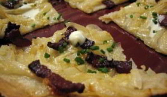 пирог с беконом и луком