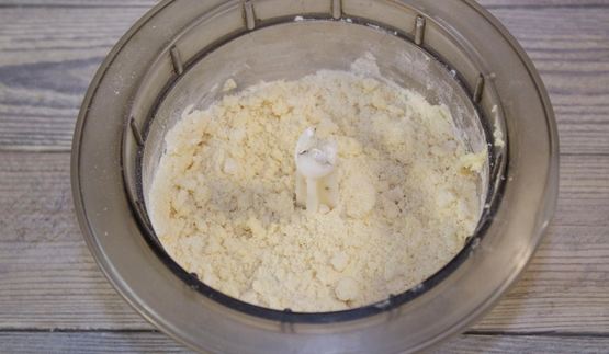 пирог с грибами и сыром