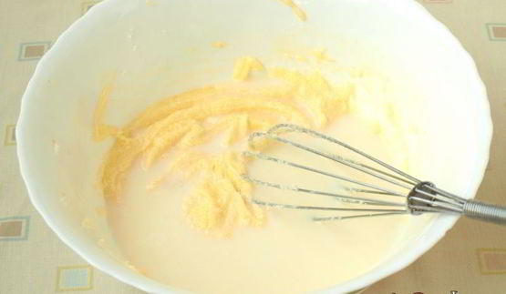 пирог с вишней и клубникой