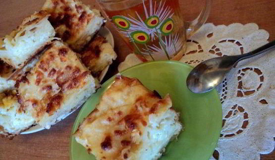 слоеный пирог с брынзой