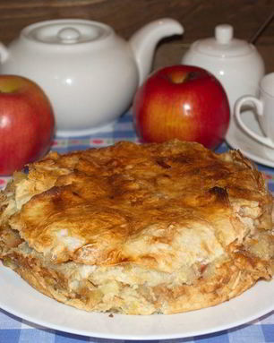 Слоеный яблочный пирог
