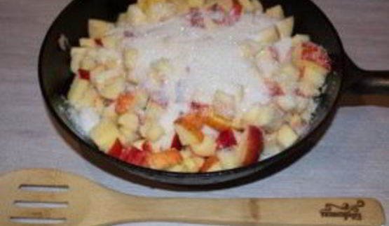 слоеный яблочный пирог